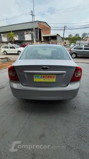 FOCUS 1.6 GL Sedan 16V