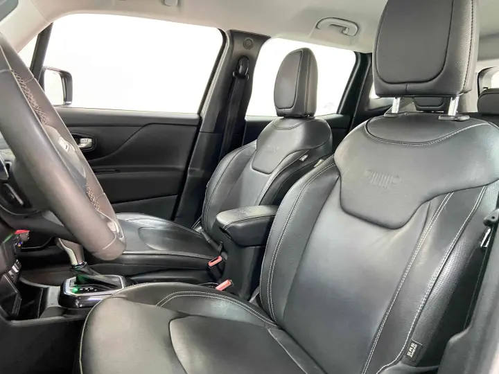 RENEGADE 1.3 T270 TURBO FLEX LONGITUDE AT6