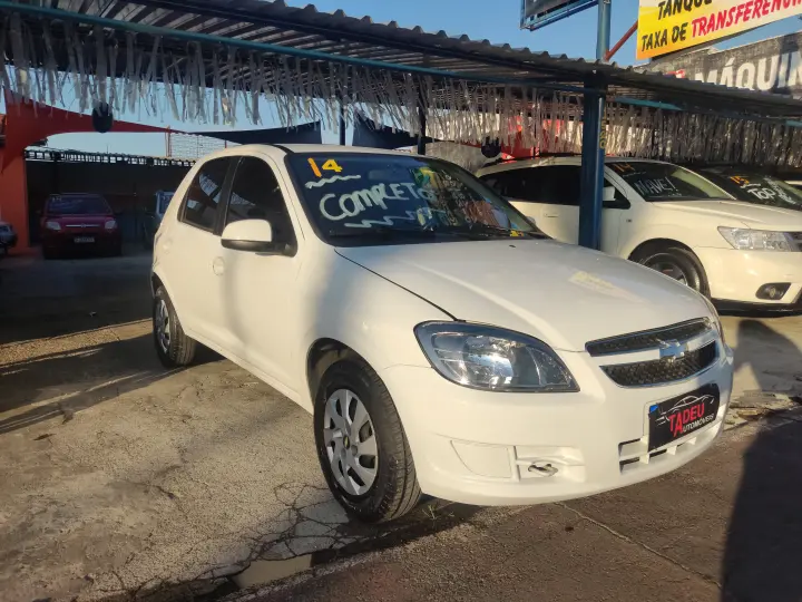 CELTA 1.0 MPFI LT 8V