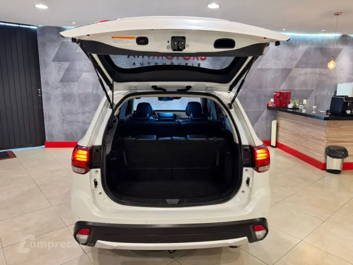 Outlander 3.0 V6 24V 4P GT 4X4 AUTOMÁTICO