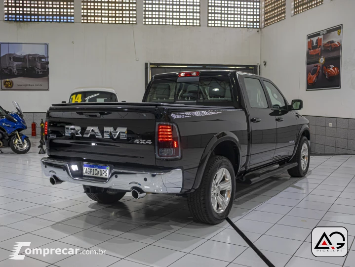 CLASSIC 5.7 V8 Laramie CD 4X4