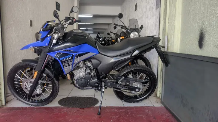 XTZ 250 LANDER