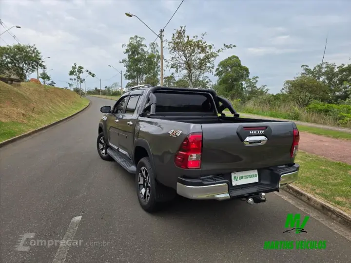 HILUX 2.8 SRX 4X4 CD 16V DIESEL 4P AUTOMÁTICO