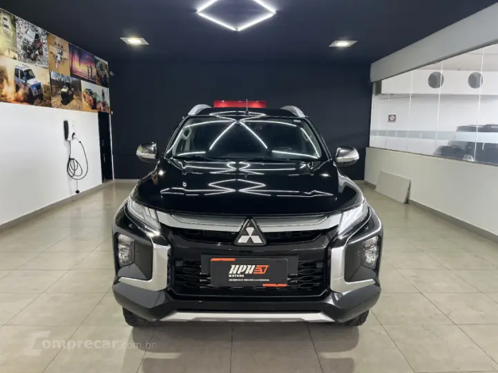 L200 TRITON 2.4 16V Turbo Sport Hpe-s CD 4X4