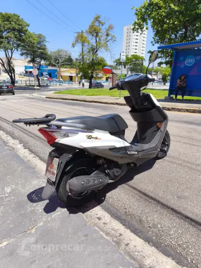 Lindy 125 Modelo sem Versão