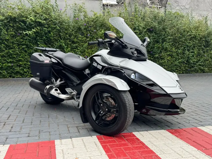SPYDER RS
