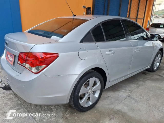 CRUZE SEDAN - 1.8 LT 16V 4P AUTOMÁTICO