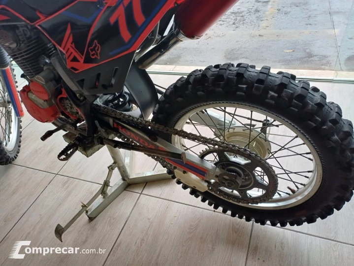 CRF 230 F