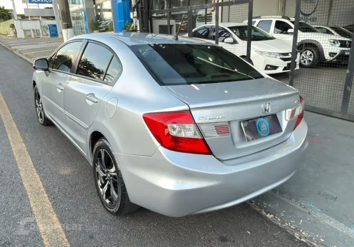 Civic Sedan LXS 1.8/1.8 Flex 16V Aut. 4p
