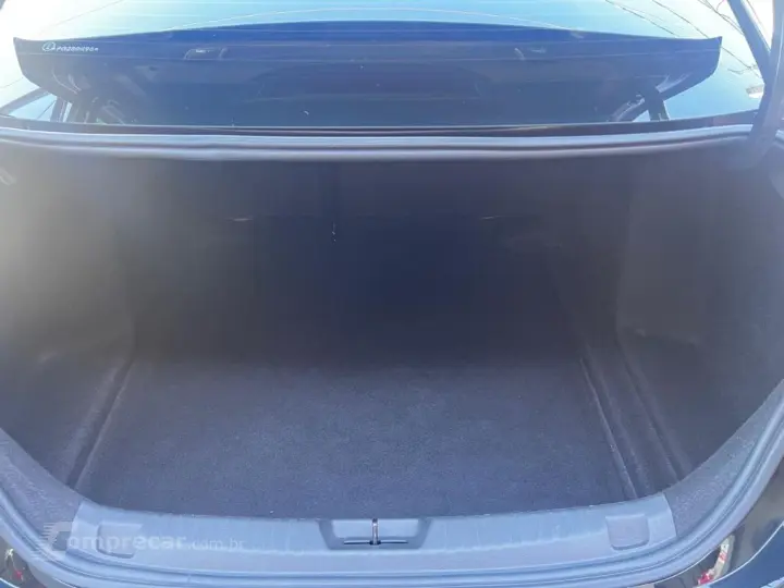 ONIX SEDAN Plus LT 1.0 12V TB Flex Mec.