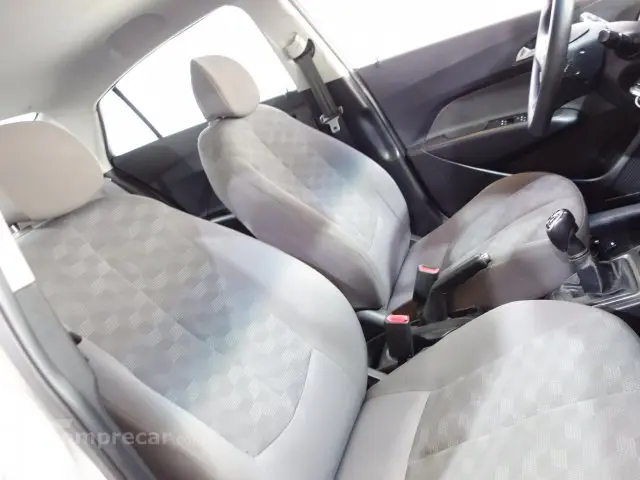 HB20S - 1.6 COMFORT PLUS 16V 4P MANUAL