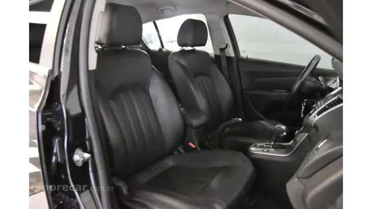 CRUZE HATCH - 1.8 LT SPORT6 16V 4P AUTOMÁTICO