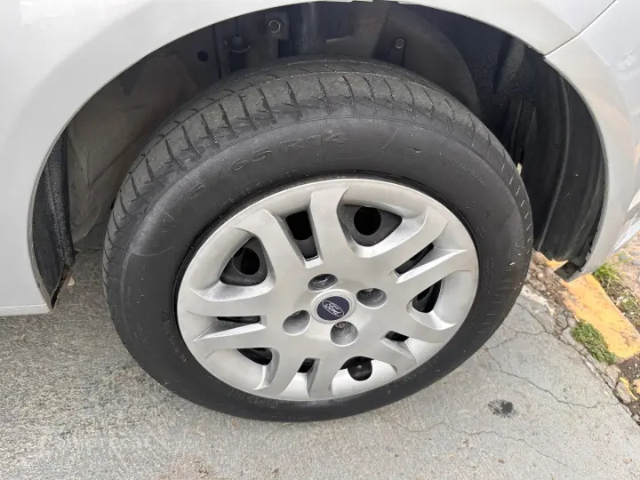 FIESTA 1.0 MPI Sedan 8V