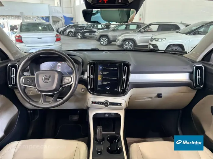 XC40 2.0 T5 GASOLINA MOMENTUM AWD GEARTRONIC