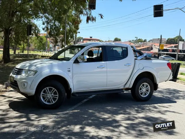 L200 TRITON 3.5 HPE 4X4 CD V6 24V FLEX 4P AUTOMÁT