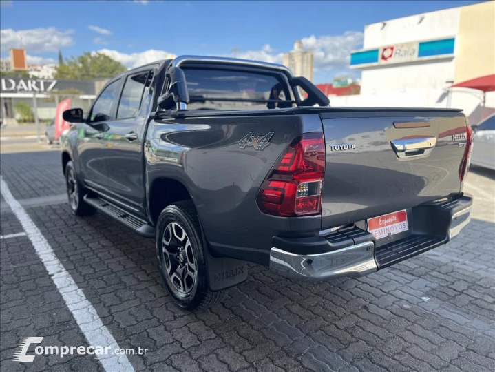 HILUX 2.8 D-4D TURBO DIESEL CD SRV 4X4 AUTOMÁTICO