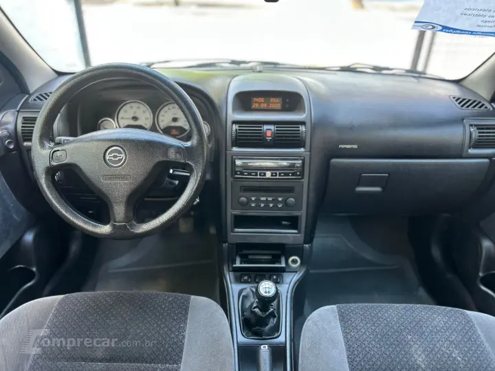 ASTRA 2.0 MPFI Elegance Sedan 8V