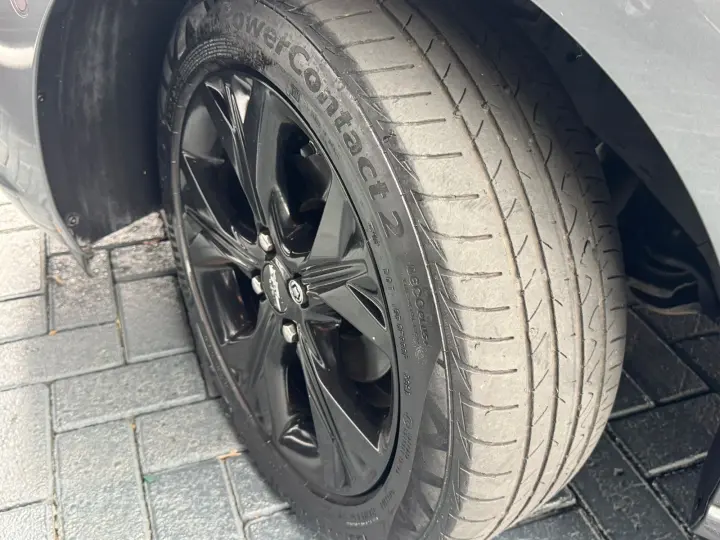 ONIX 1.0 Turbo Plus Premier