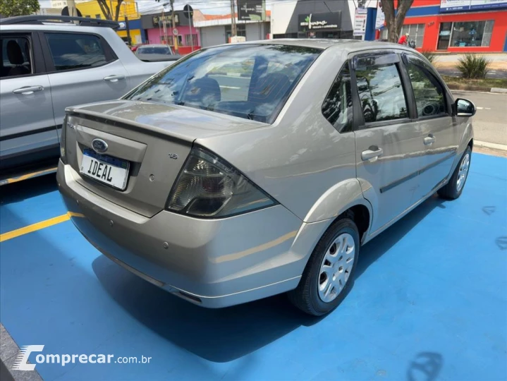 FIESTA 1.6 MPI CLASS SEDAN 8V FLEX 4P MANUAL