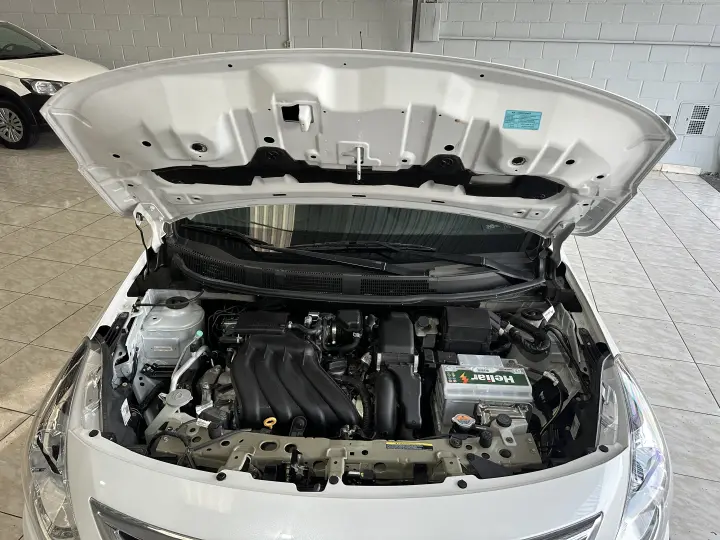 VERSA 1.6 16V Unique