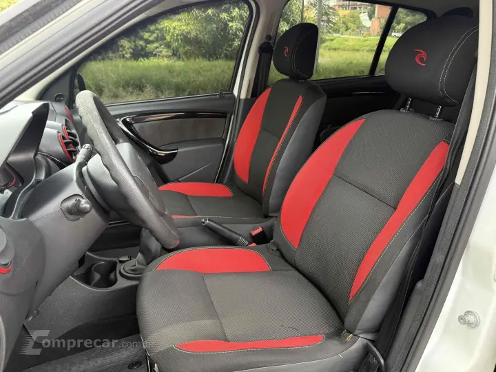 SANDERO 1.6 SL STEPWAY RIP CURL 16V FLEX 4P MANUAL