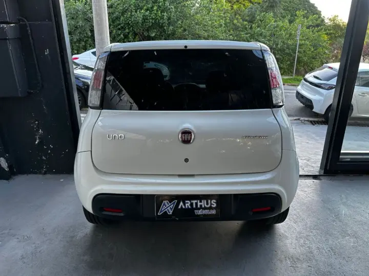 UNO ATTRACTIVE 1.0 Fire Flex 8V 5p