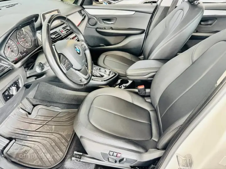 220I TOURER ACTIVE FLEX 2.0 TB AUT.