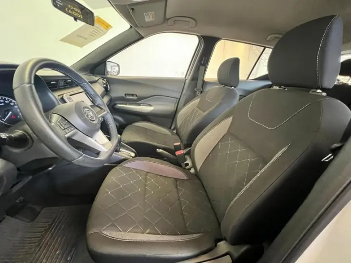 KICKS SV CVT 1.6 16V FLEX 5P AUT