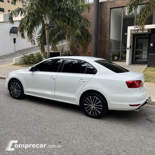 JETTA 2.0 TSI Highline 200cv