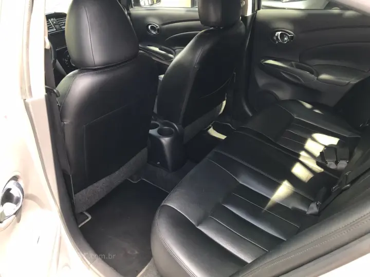 VERSA 1.6 16V Unique