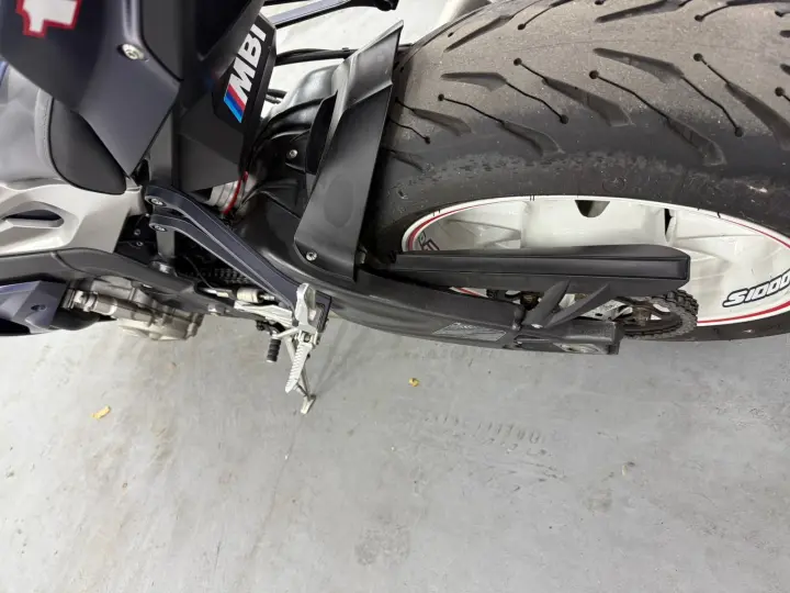 S1000 S1000 R