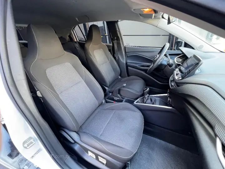 ONIX HATCH LT 1.0 12V Flex 5p Mec.