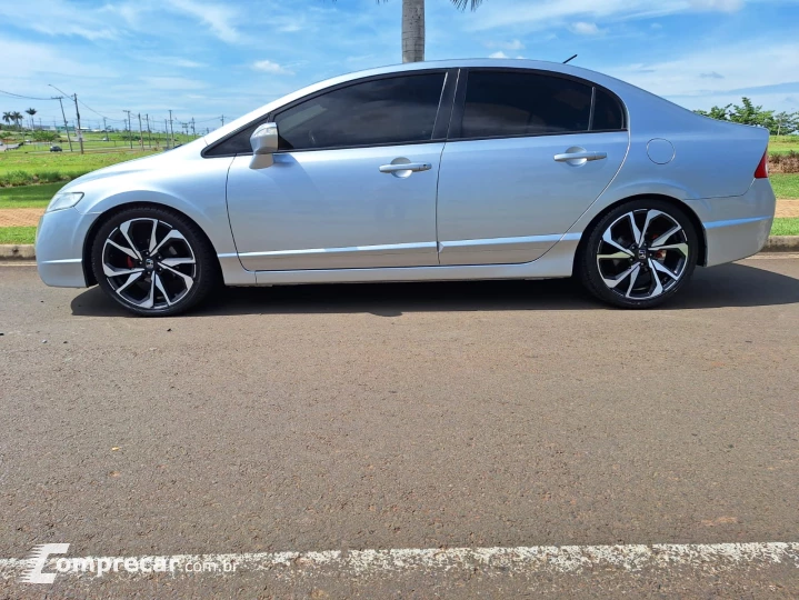 CIVIC 1.8 LXL 16V