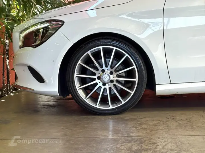CLA 200 1.6 VISION 16V FLEX 4P AUTOMÁTICO