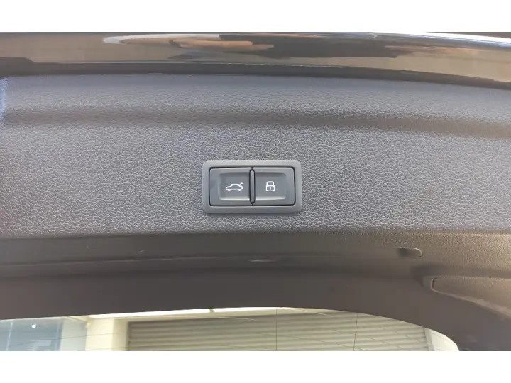 Q3 2.0 40 TFSI GASOLINA SPORTBACK PERFORMANCE BLACK QUATTRO