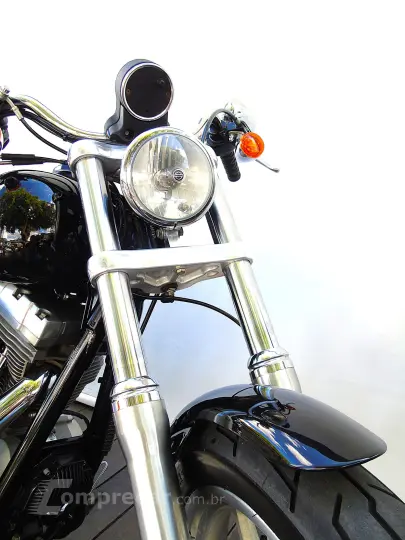 HARLEY-DAVIDSON DYNA SUPER GLIDE