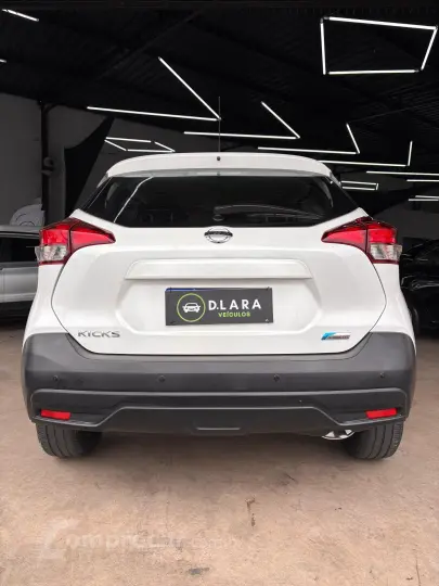 Kicks S 1.6 16V FlexStar 5p Mec.