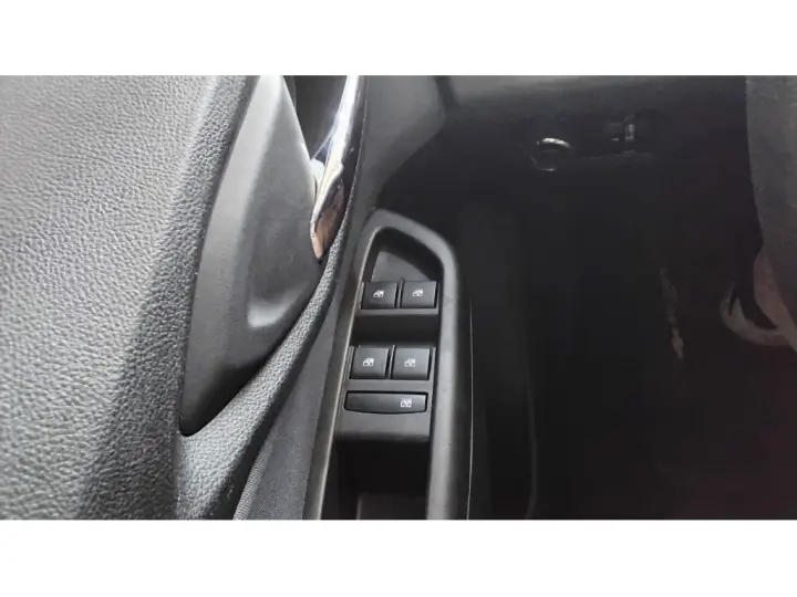 ONIX 1.4 MPFI ACTIV 8V FLEX 4P AUTOMATICO