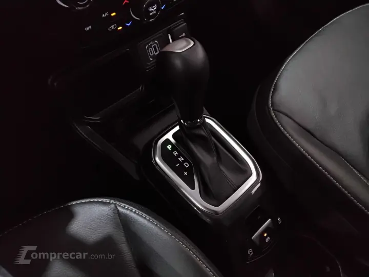 RENEGADE 1.3 T270 TURBO FLEX LONGITUDE AT6