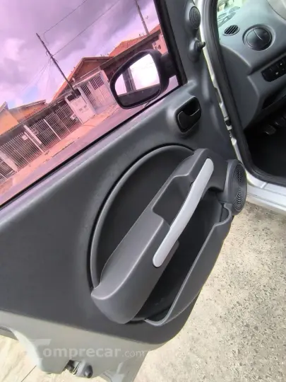 UNO VIVACE Celeb. 1.0 EVO F.Flex 8V 5p