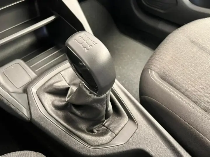 208 LIKE 1.0 FLEX 6V 5P MEC.