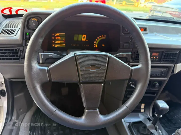 KADETT 2.0 MPFI GSI 8V GASOLINA 2P MANUAL