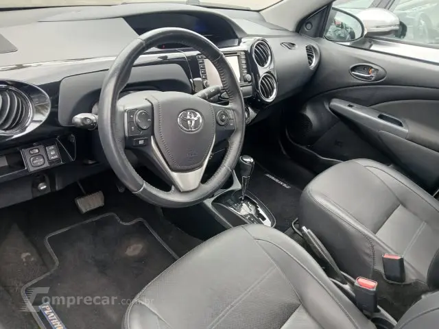 ETIOS SEDAN - 1.5 PLATINUM SEDAN 16V 4P AUTOMÁTICO