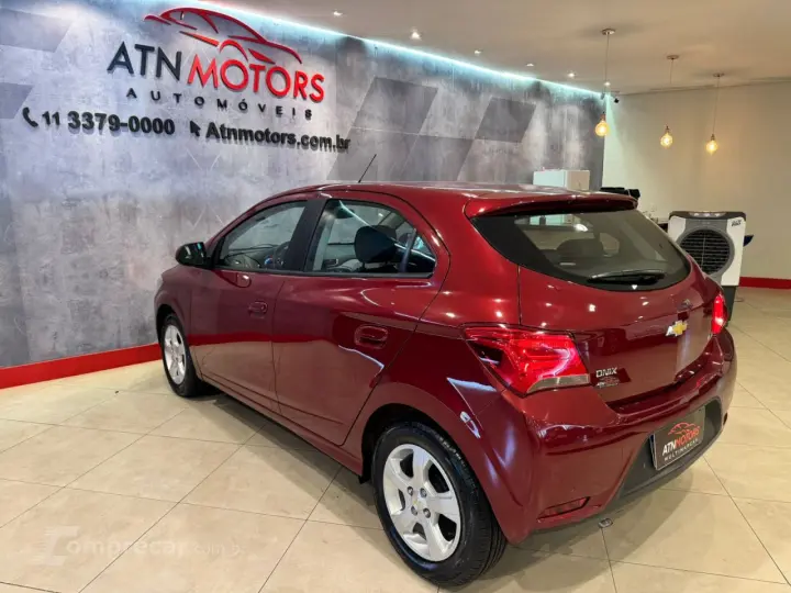 Onix Hatch 1.4 4P FLEX LT