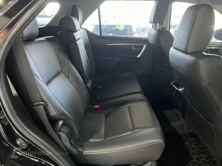 HILUX SW4 2.8 SRX 4X4 7 Lugares 16V Turbo Intercooler