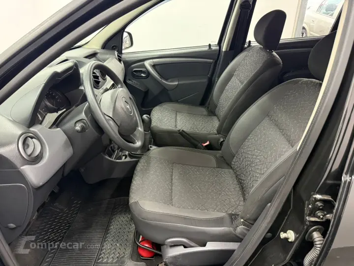 DUSTER Expression 1.6 Hi-Flex 16V Mec.