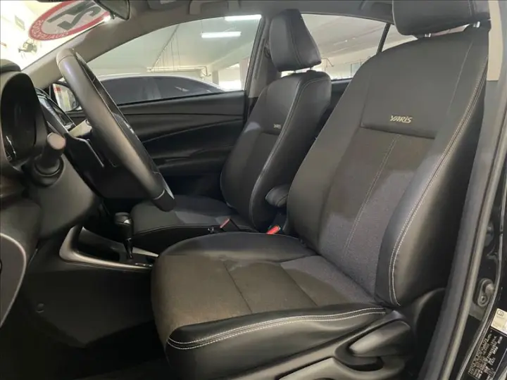 YARIS 1.5 16V Sedan XS