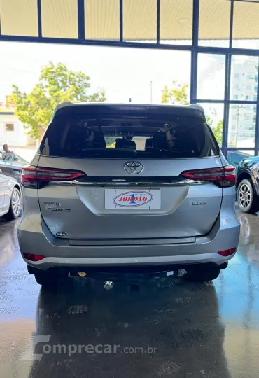 Hilux SW4 SRX 4x4 2.8 TDI 16V Dies. Aut.