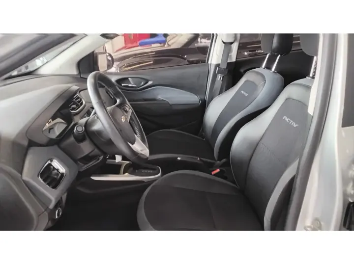 ONIX 1.4 MPFI ACTIV 8V FLEX 4P AUTOMATICO