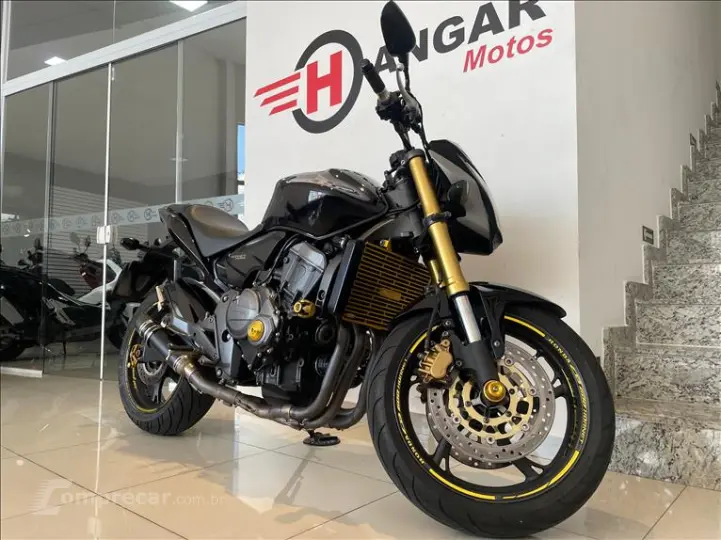 CB 600F HORNET